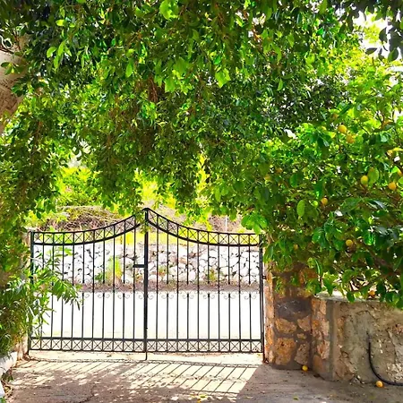 Gaia Estate * Vathis